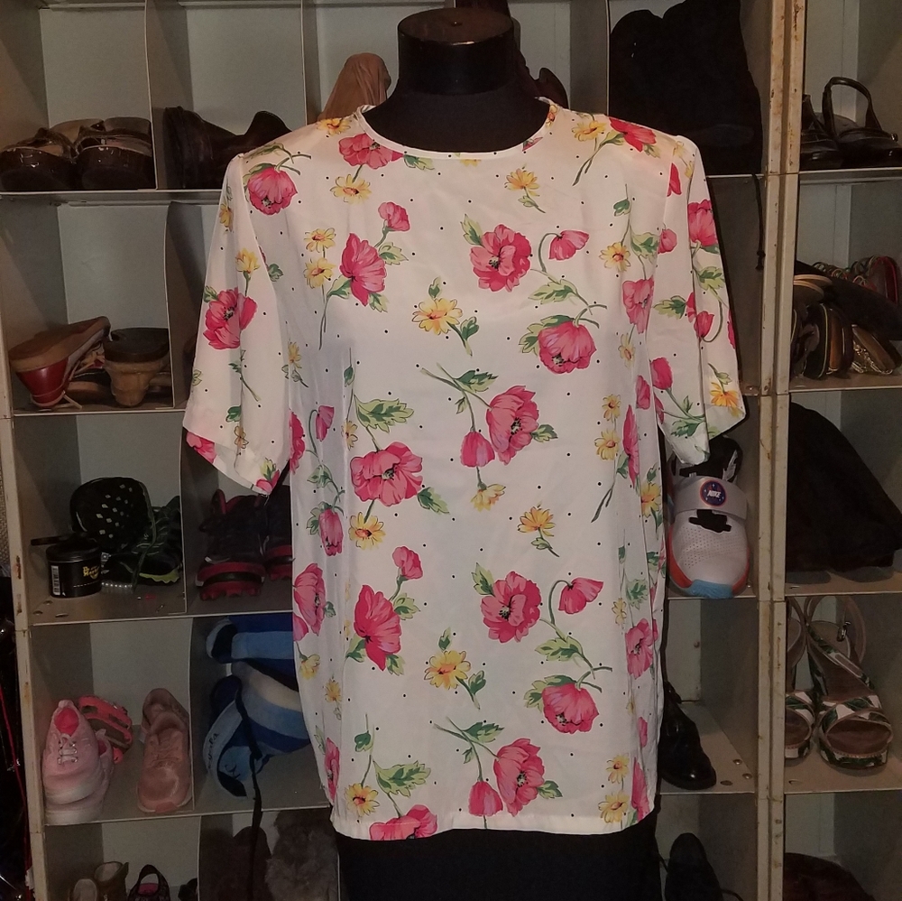 Kathie Lee white floral blouse size 10